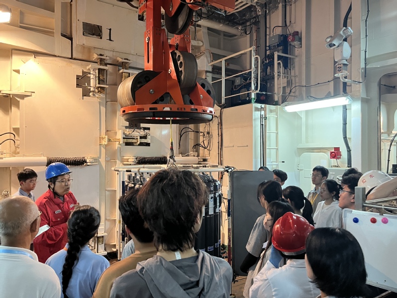 “东方红3”海洋科考