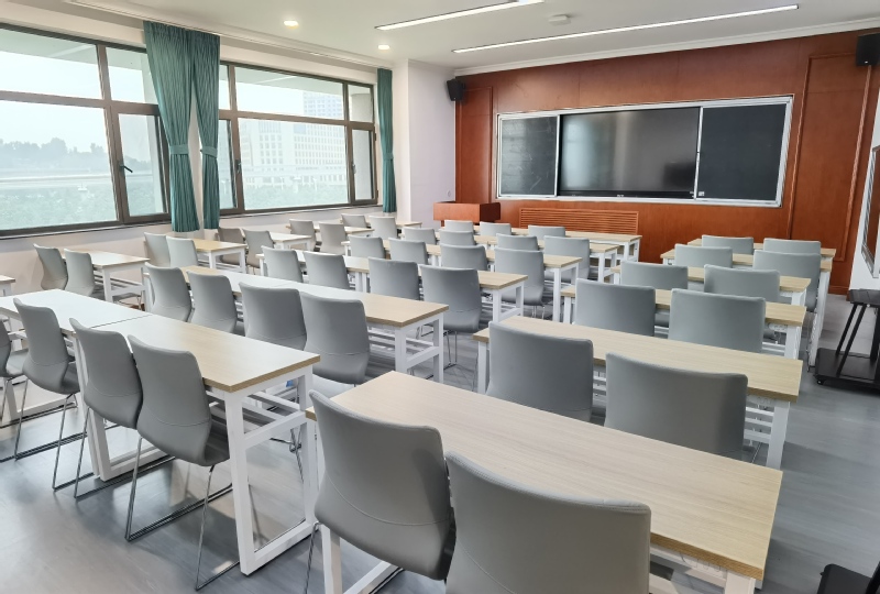 <a href='//www.parssolarniro.com/haide/2021/0510/c21560a321511/page.htm' target='_blank' title='智慧教室'>智慧教室</a>