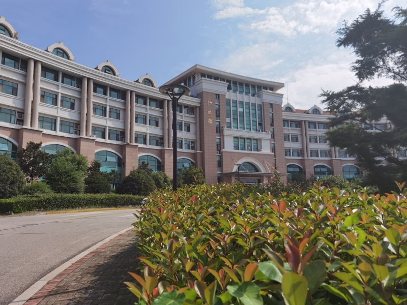 <a href='//www.parssolarniro.com/haide/2021/0510/c21560a321513/page.htm' target='_blank' title='学院外景'>学院外景</a>